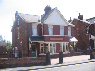 Douglas Valley Hotel, 8 Station Road, Parbold