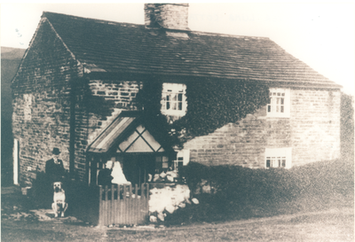 Cocker Lumb Cottage in 1902