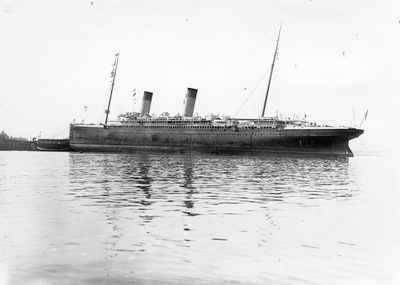The Liner Majestic at Stone Jetty
