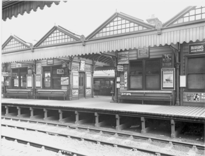Railway station, Accrington