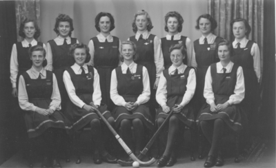 Burnley Girls' High School Hockey Team 1941/2