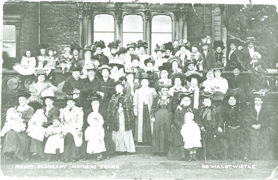 Mount Pleasant Mothers' Class in front of Rhyddings Hall