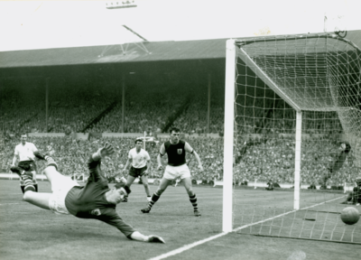 Burnley v Tottenham Hotspur: F.A. Cup Final, 1962