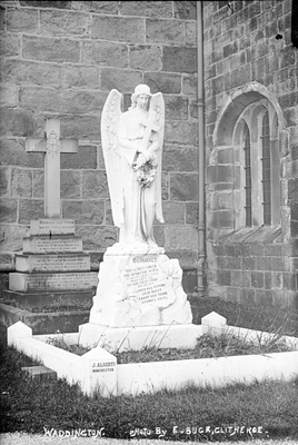 Churchyard monument, Waddington