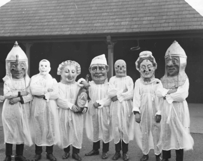 Costume Ball attendees, Moor Park, 1922 Preston Guild, Preston