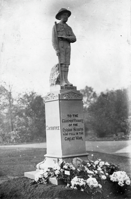 Scout Memorial, Victoria Park, off Carr Road