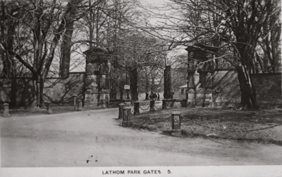 Lathom Park Gates, Lathom