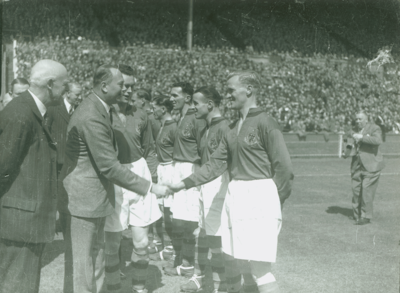 Burnley v Charlton: F.A. Cup Final, 1947