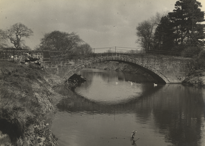 Mosney Bridge, River Darwen, Higher Walton