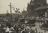 Visit of George V and Queen Mary: arriving at Horrockses, Stanley Street, Preston